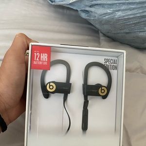 powerbeats 3 wireless black